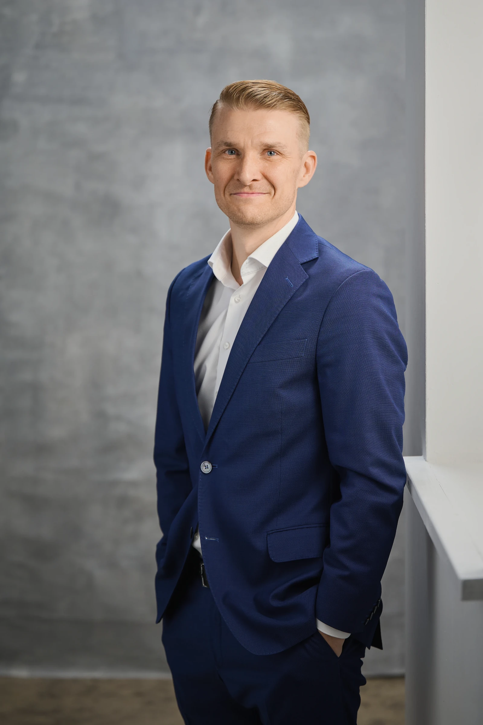 Niklas Vartiainen, an independent legal expert in Finnish mining legislation, permitting processes, and regulatory strategy.